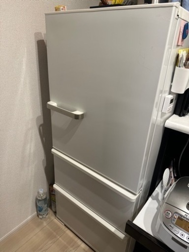 冷蔵庫　272L AQUA 3ドア　右開き