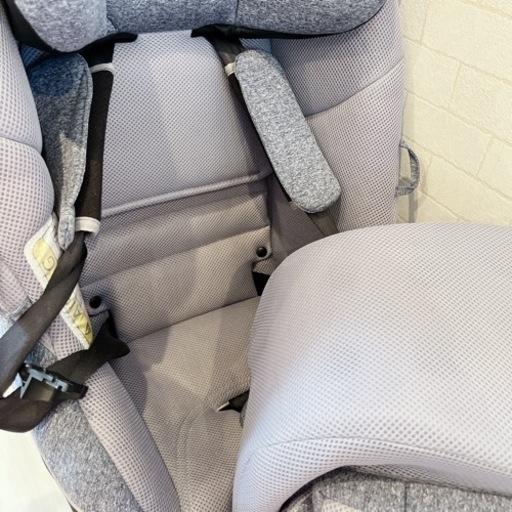 アップリカ クルリラAC isofix、シートベルト固定 両用 アップリカ