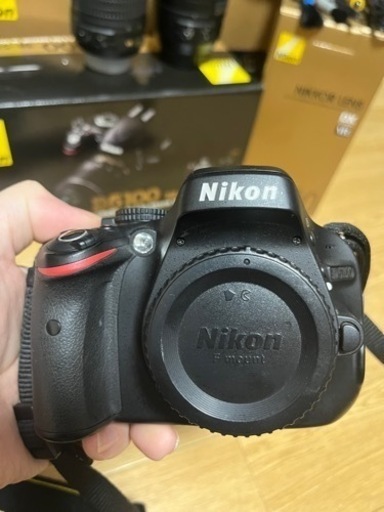 D5100 ダブルズームキット 美品 今週土日値引き詳細は下記にて！ D5100 ダブルズームキット 美品 今週土日値引き詳細は下記にて！