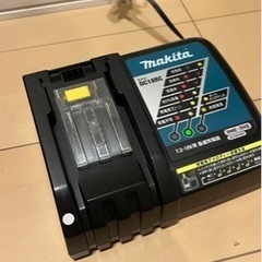 マキタ　充電器のみです！　DC18RC 