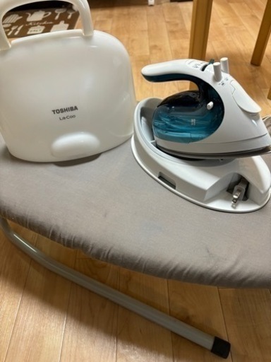 アイロン　TOSHIBA