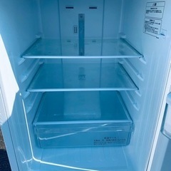 ER680番　Hisense ノンフロン冷凍冷蔵庫　HR-D15C