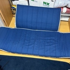 【購入者決定】ニトリ・紺色・折りたたみソファーベッド