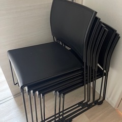 座椅子　黒