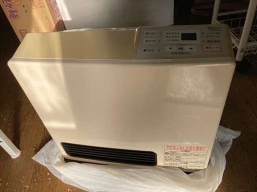 家庭用ガスファンヒーターRR-2411-W (ニシ) 平沼橋の季節、空調家電  