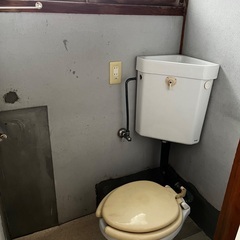 高知市中心部　播磨屋橋まで徒歩圏の狭小一戸建て物件　水洗トイレ、キッチンはありますがお風呂はないので、倉庫に最適です。家賃30000円　 - 賃貸（マンション/一戸建て）
