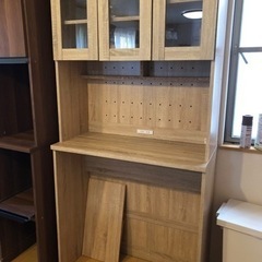 キッチンボード食器棚