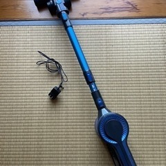 コードレス サイクロン掃除機 充電式 ライト付き