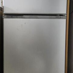 ①冷蔵庫