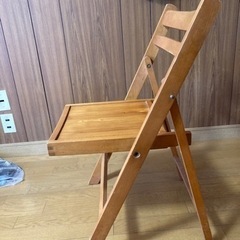 折りたたみ椅子　木製