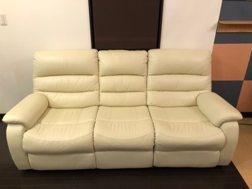 [美品]ニトリ電動リクライニングソファ