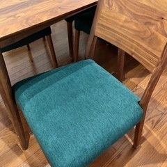 ダイニングテーブル×チェア4脚×カバーset(お取引き先決定)