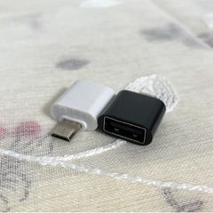 USBをmicroUSBに変換するアダプター