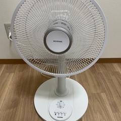 扇風機　500円　使用期間1年