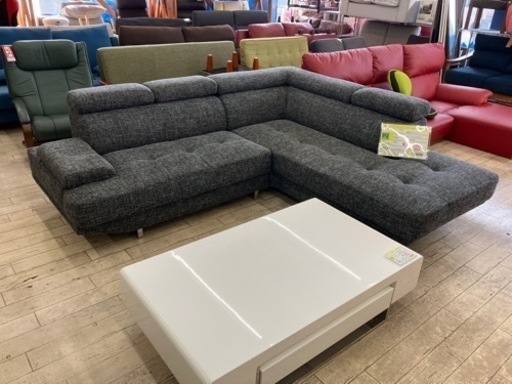 【✨モダンデザイン✨アームが上下OK✨人気のL字タイプ✨安い！！✨】定価98,000- 230cm ローソファ ファブリックカウチソファ ソファー