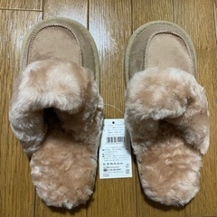 新品　ムートンスリッパ