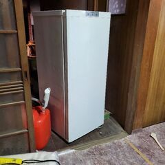 三菱冷凍庫ノーフロン　１２１L