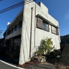 完売御礼！！別荘にいかが？海のすぐそば！！２階建鉄筋住宅