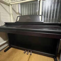 YAMAHA. Clavinova（椅子付き）