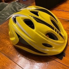 キッズ　自転車ヘルメット　黄色