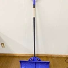 スノープッシャー　雪かき用スコップ