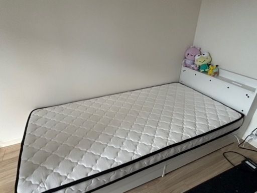 高質で安価 シングルベッドフレームのみ シングルベッド