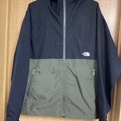 新品同様。ノースフェイス　ジャンパー