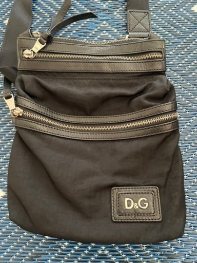 DOLCE&GABBANA D&G ショルダーバッグ プレート レザー ナイロン 普遍的