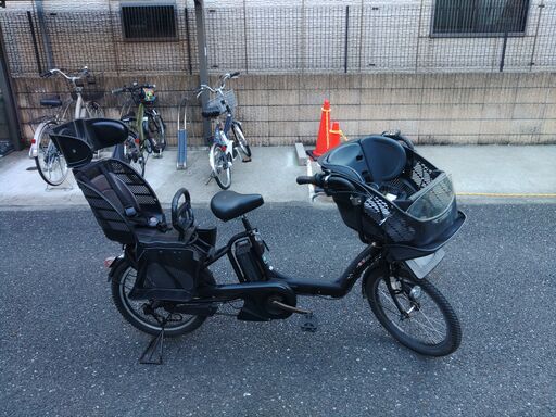 384️２０インチ、２６インチ、チャイルドシート、２人乗り、３人乗り、各種自転車    安心保障の１００日間・点検無料サービス付き、３カ月・無料交換保証、  土日もお子様と土足のままご試乗可能です。バカ親切な電動自転車屋  オプション無料。後ろチャイルドシートをかごに変更して１人乗りに変更も可能です。  １回の充電で３０ｋｍ以上の走行が可能です。山手線を半周くらいの距離を走れます。  バッテリーは、新品の９０％以上の性能を保持していて、コンディション良好です。  ２０イ