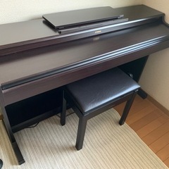 【お譲り先が決定いたしました。】電子ピアノ　YDP-165R ほぼ新品