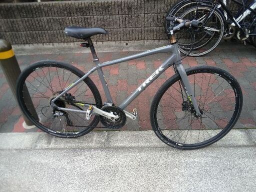 クロスバイク trek fx7.4