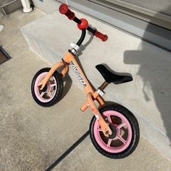 ストライダー赤　自転車　子供用