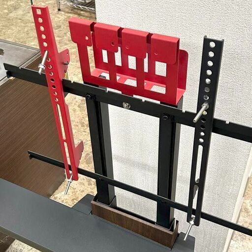 EQUALS/イコールズ テレビスタンド 32-60インチ対応 札幌 東区