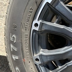 200系ハイエースアルミ&タイヤセット