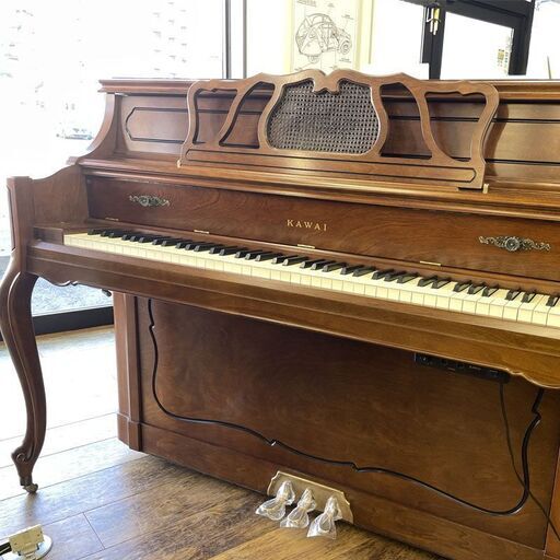 【決算セールで更にお値打ちに！】リフレッシュ済み中古ピアノ　カワイKi65f　オシャレ家具調　カワイ消音付き