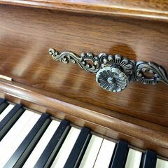 【決算セールで更にお値打ちに！】リフレッシュ済み中古ピアノ　カワイKi65f　オシャレ家具調　カワイ消音付き