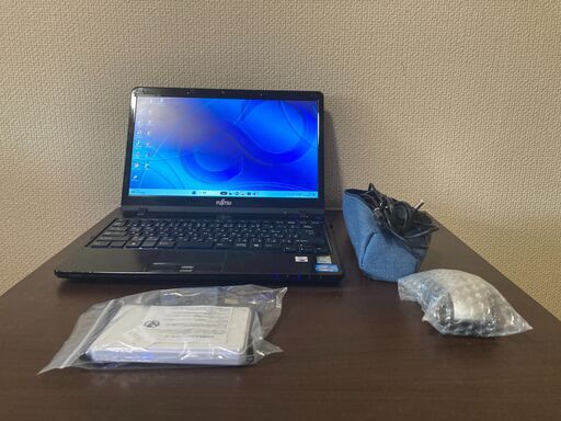 R60003  LIFEBOOK SH54EN Intel Core i5-2520M2.5GHz(ターボ時3.2GHz)16GBメモリ256GBSSD(新品) 外付けHDD(750GBHDD内蔵)無線マウス付き