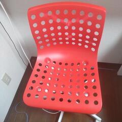 【無料でお譲りします】IKEA椅子(赤)