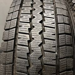DUNLOP WINTER MAXX SV01 215/70R15 107/105L LT 15インチ スタッドレス 4本 21年製 バリ溝 ハイエース等　(TE277) 