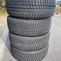 MICHELIN  STUDLES  215/65R16 4本