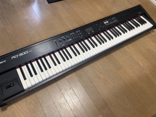 Roland RD-300NX ステージピアノ　ダンパーペダルつき