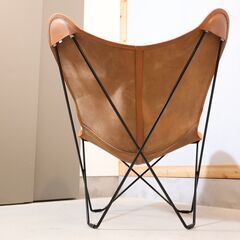 未使用品◆スウェーデンの革衣料メーカー”Cuero(キュエロ・クエロ)”のBKFバタフライチェア マリポサのご紹介です。最高品質のベジタブルタンニンレザーを使用したスタイリッシュなパーソナルチェア♪