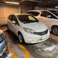 日産ノート　車検付き　4WD