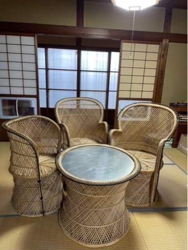 藤のテーブル、椅子3点セット
