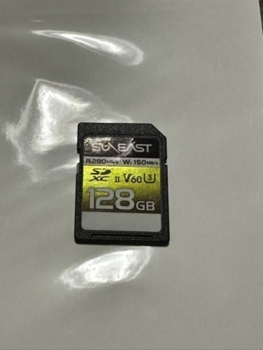 中古美品　SUNEAST SDカード　128gb