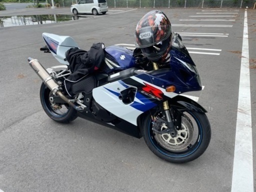 スズキ　GSX-R 750 K4