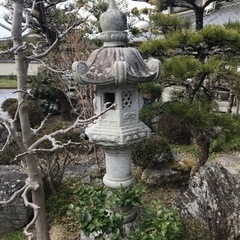 日本庭園 大きな 灯篭 灯籠 燈籠 ガーデニング 日本家屋 庭師  重いので手伝います