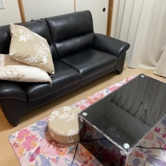 【ネット決済・配送可】黒 ソファとテーブルのセット