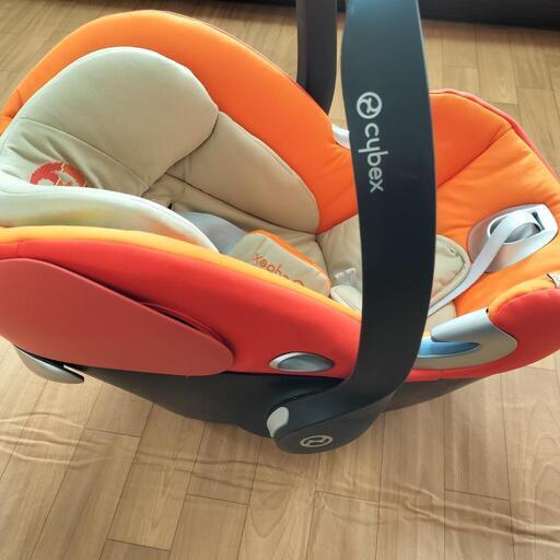 ベビーシート　cybex　atonq
