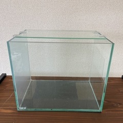 ③GEX オールガラス水槽　30cm